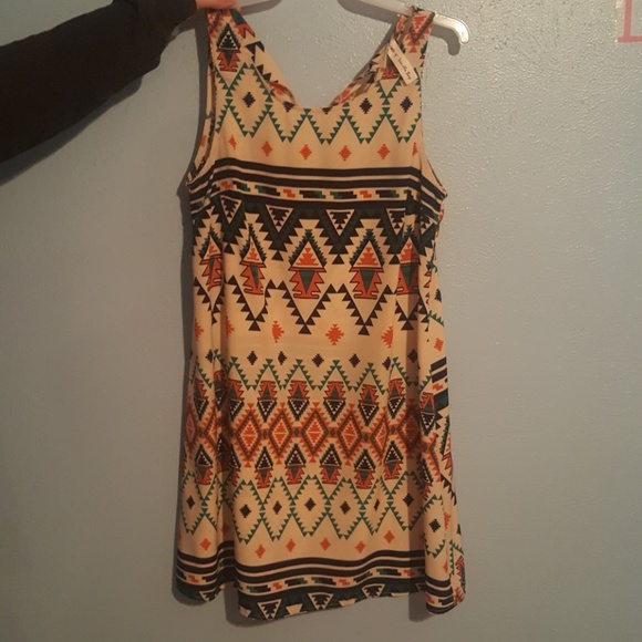 dress - Picture 3 of 3